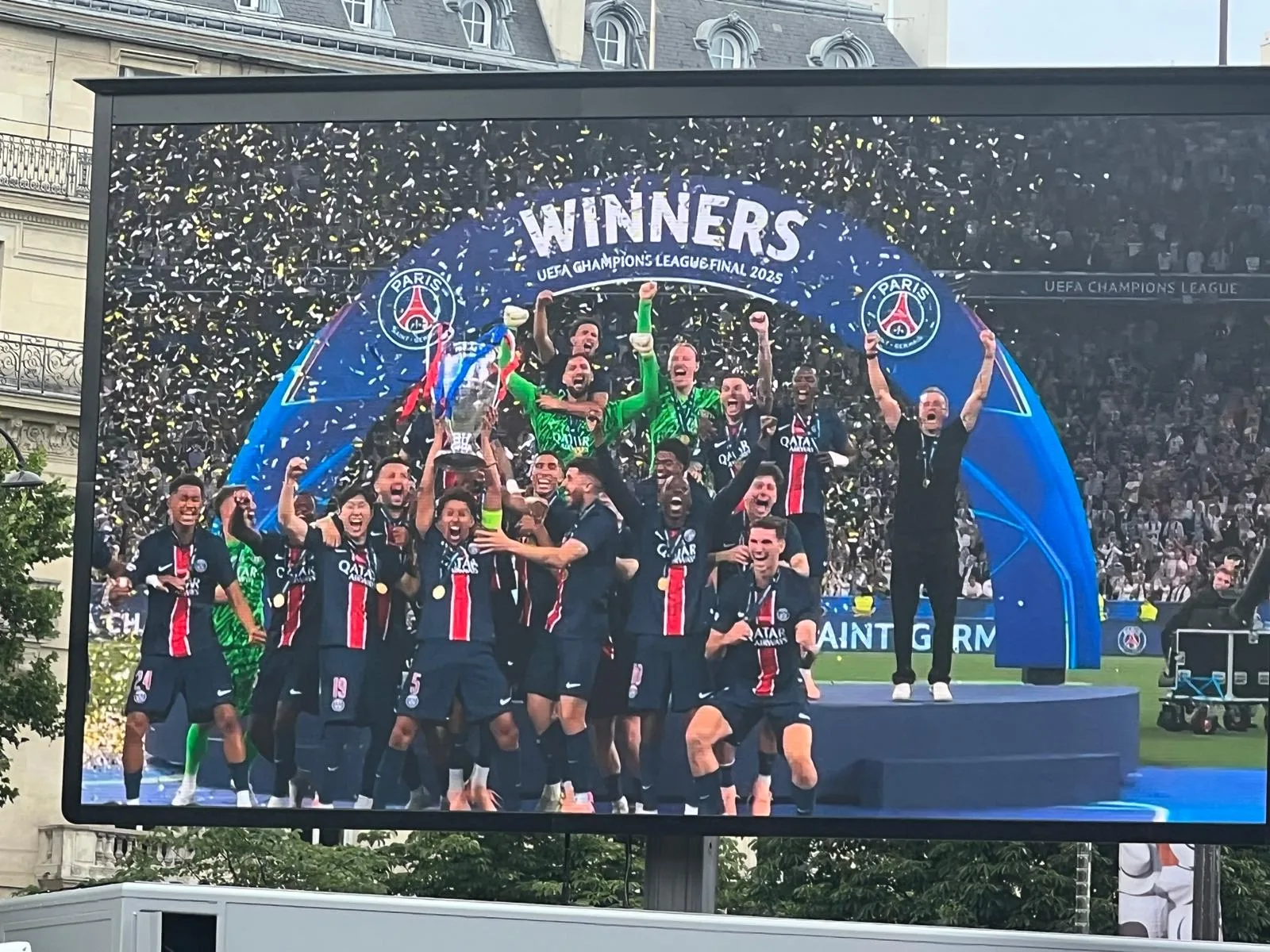 FC Slovan Modra gratuluje francúzskemu  PARIS Saint-Germain FC ku víťazstvu v LIGE MAJSTROV